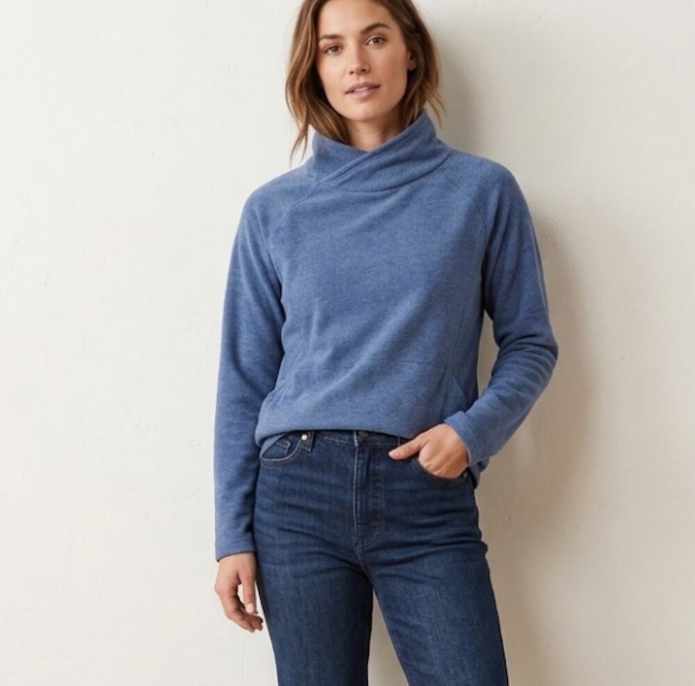 L.L.Bean Women's Blue Cowl Neck Long Sleeve Pullover Sweatshirt Size Medium